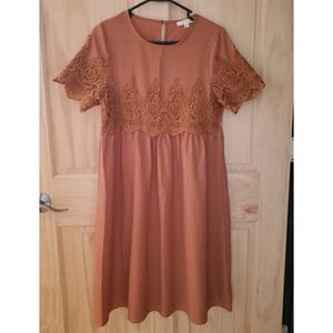 Lace midi dress